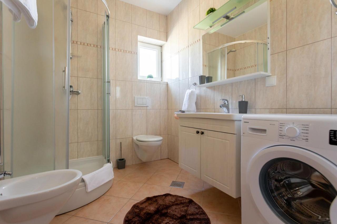 Apartment Demo Malinska Zewnętrze zdjęcie