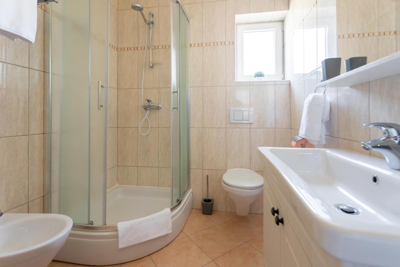 Apartment Demo Malinska Zewnętrze zdjęcie