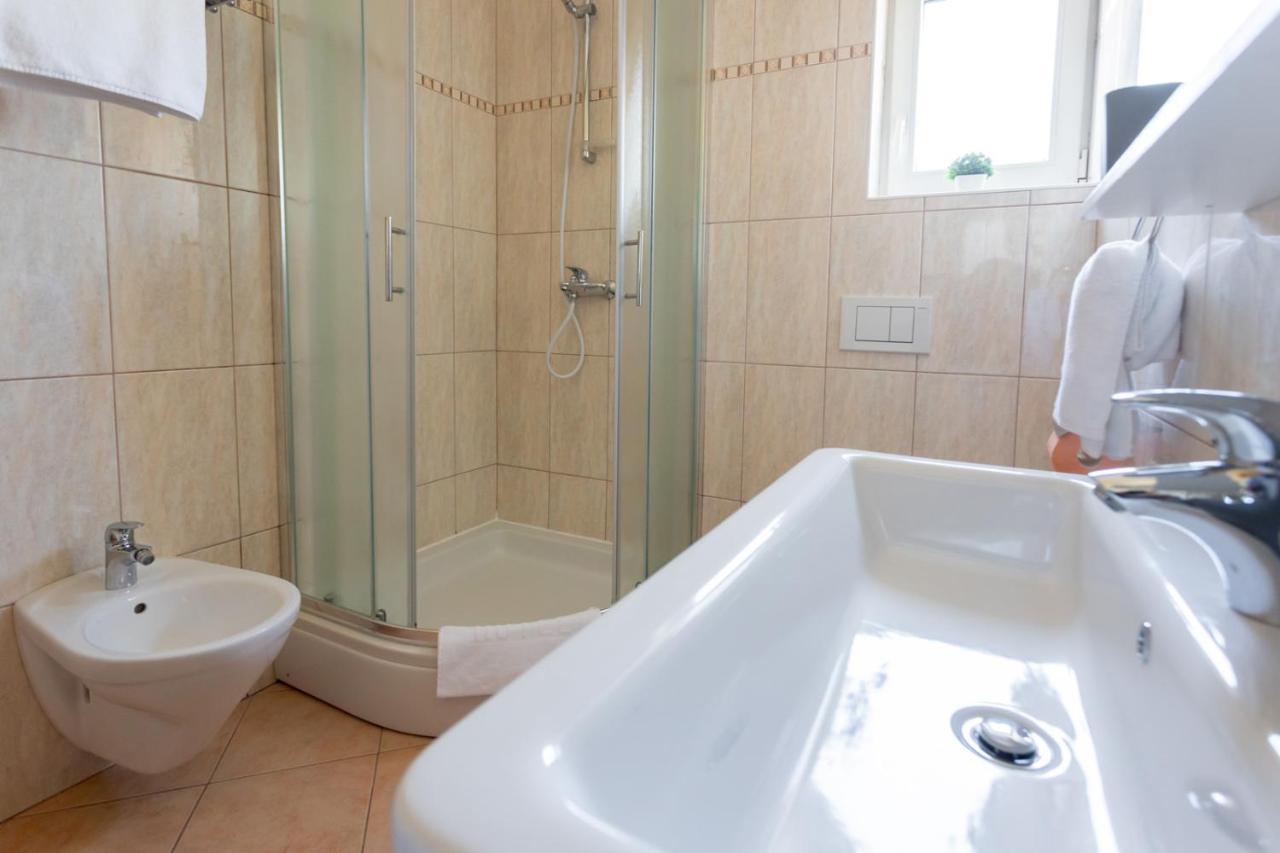 Apartment Demo Malinska Zewnętrze zdjęcie